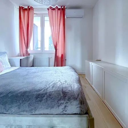 Pure Premium - Free Parking & Ac アパート ヴロツワフ