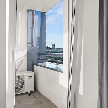 Pure Premium - Free Parking & Ac