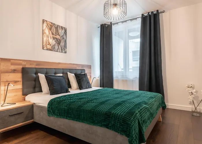 Pure Premium - Free Parking & Ac ורוצלב