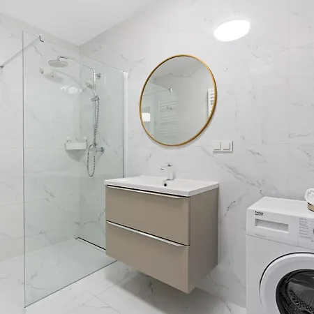 Pure Premium - Free Parking & Ac 弗罗茨瓦夫