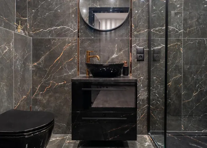 Pure Premium - Free Parking & Ac Vratislav