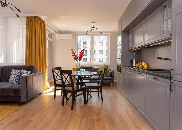 Pure Premium - Free Parking & Ac Vratislav