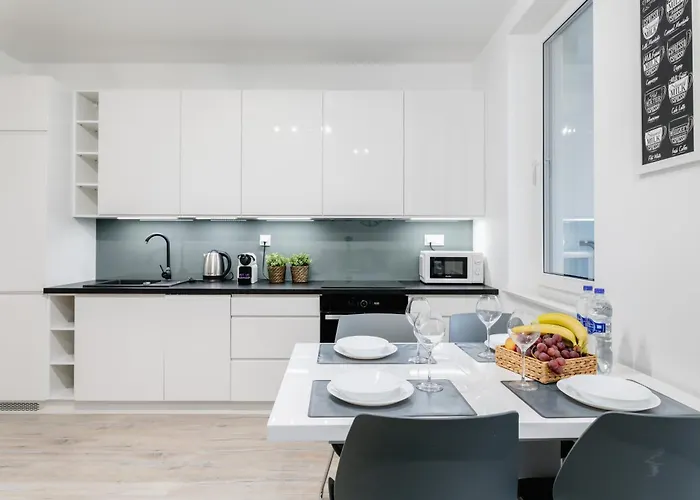 Apartmán Pure Premium - Free Parking & Ac