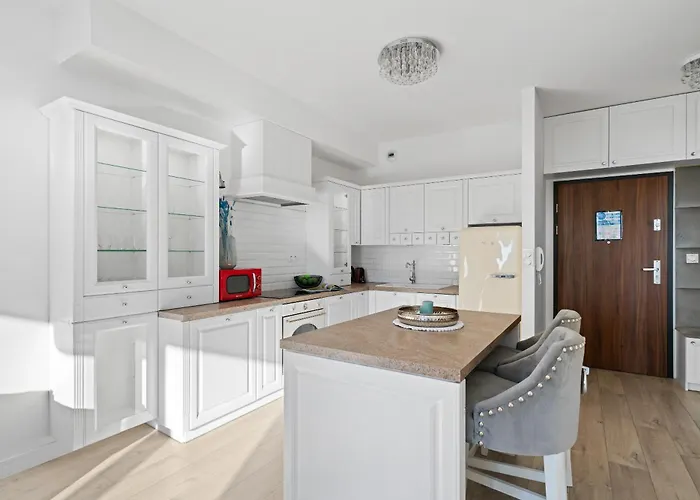 Pure Premium - Free Parking & Ac Vratislav